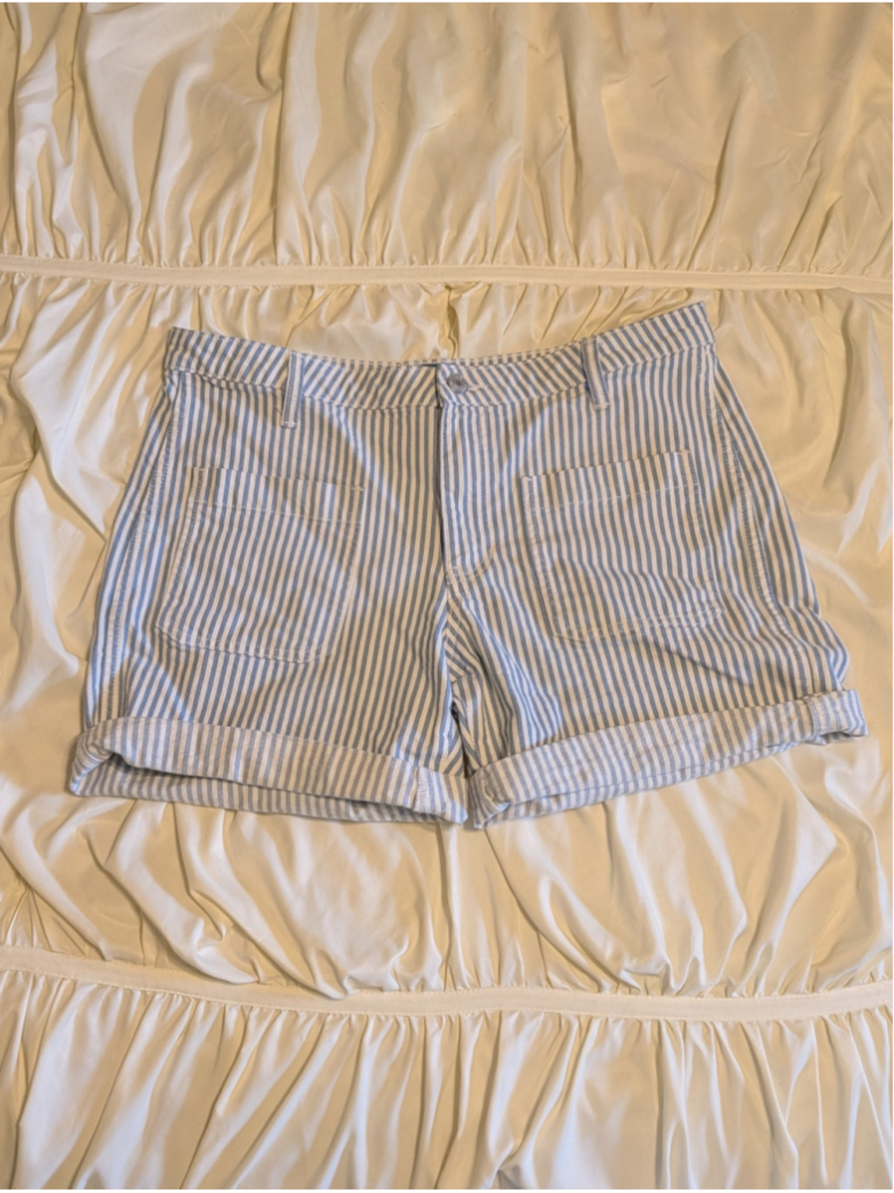 JAG Striped Patch Pocket Shorts Women’s Size 12 Blue White Coastal Nautical - Picture 2 of 9